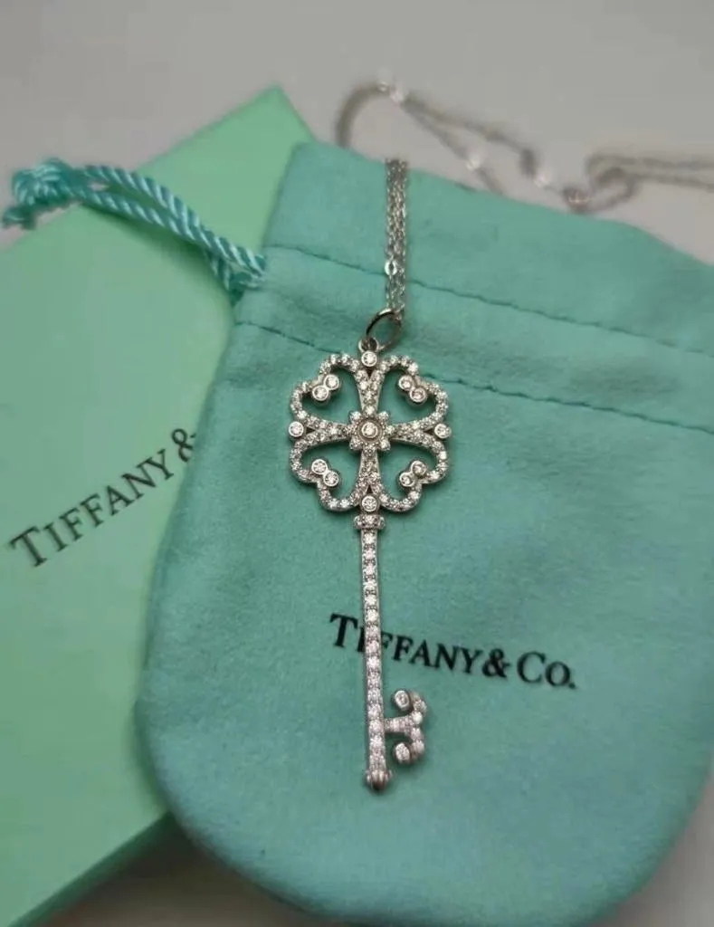 Colar Tiffany Knot Key