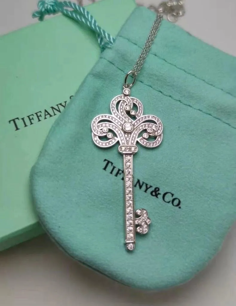 Colar Tiffany Knot Key