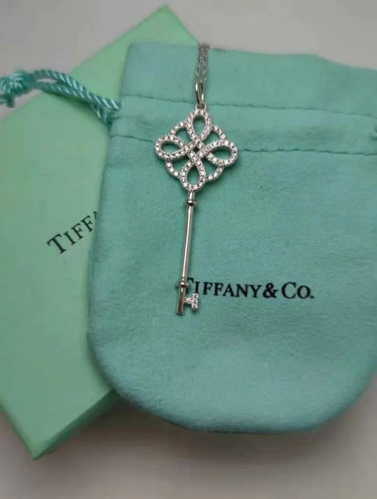 Colar Tiffany Knot Key