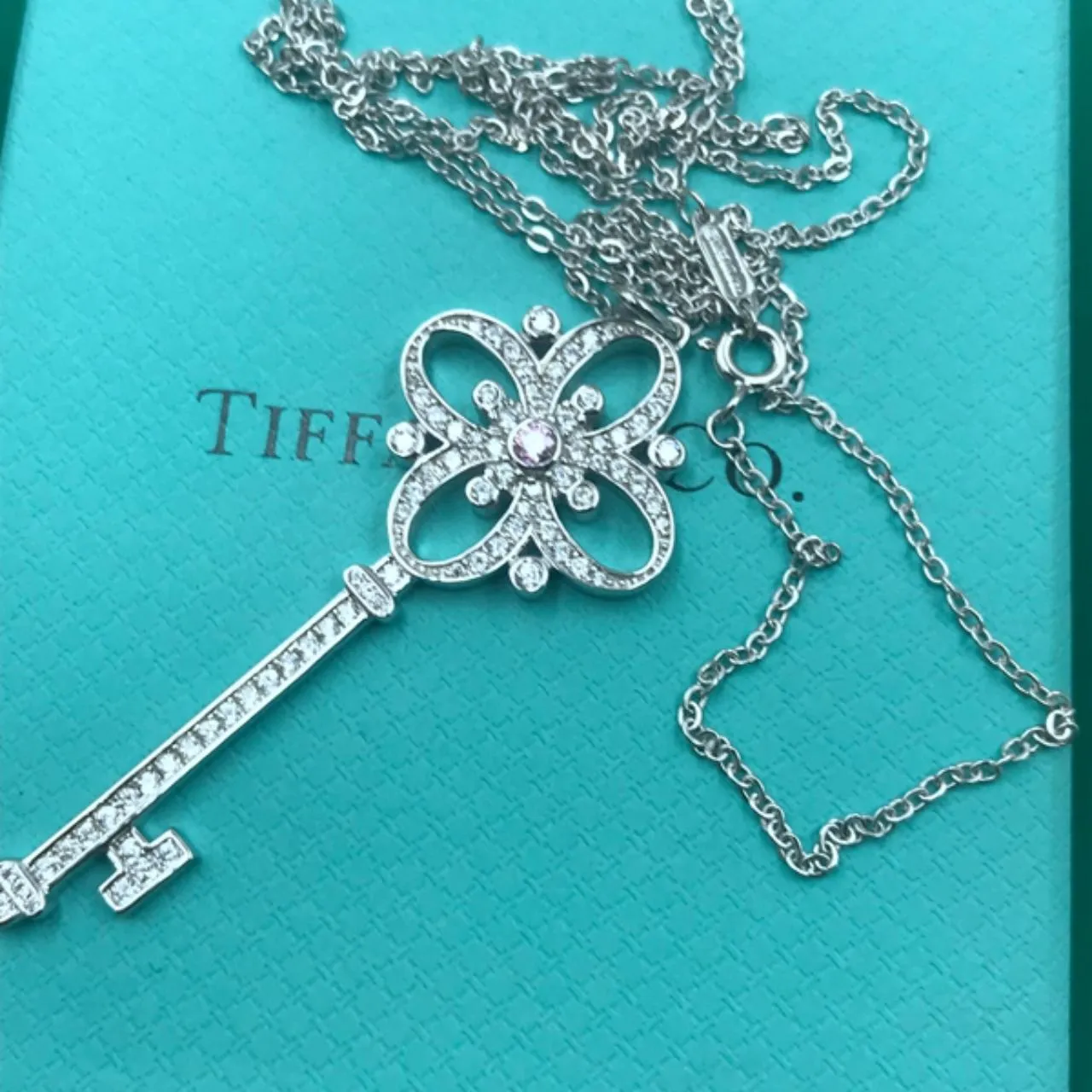 Colar Tiffany Knot Key