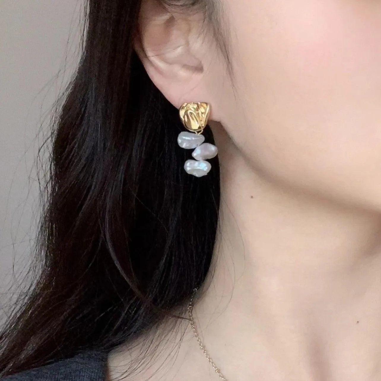 Golden Rose Pearl Earrings