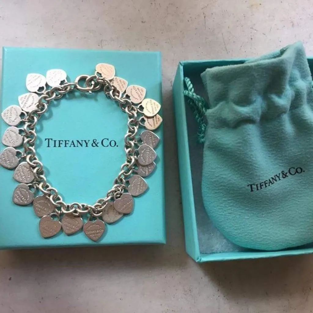 Pulseira Tiffany & Co. Love Multi-heart